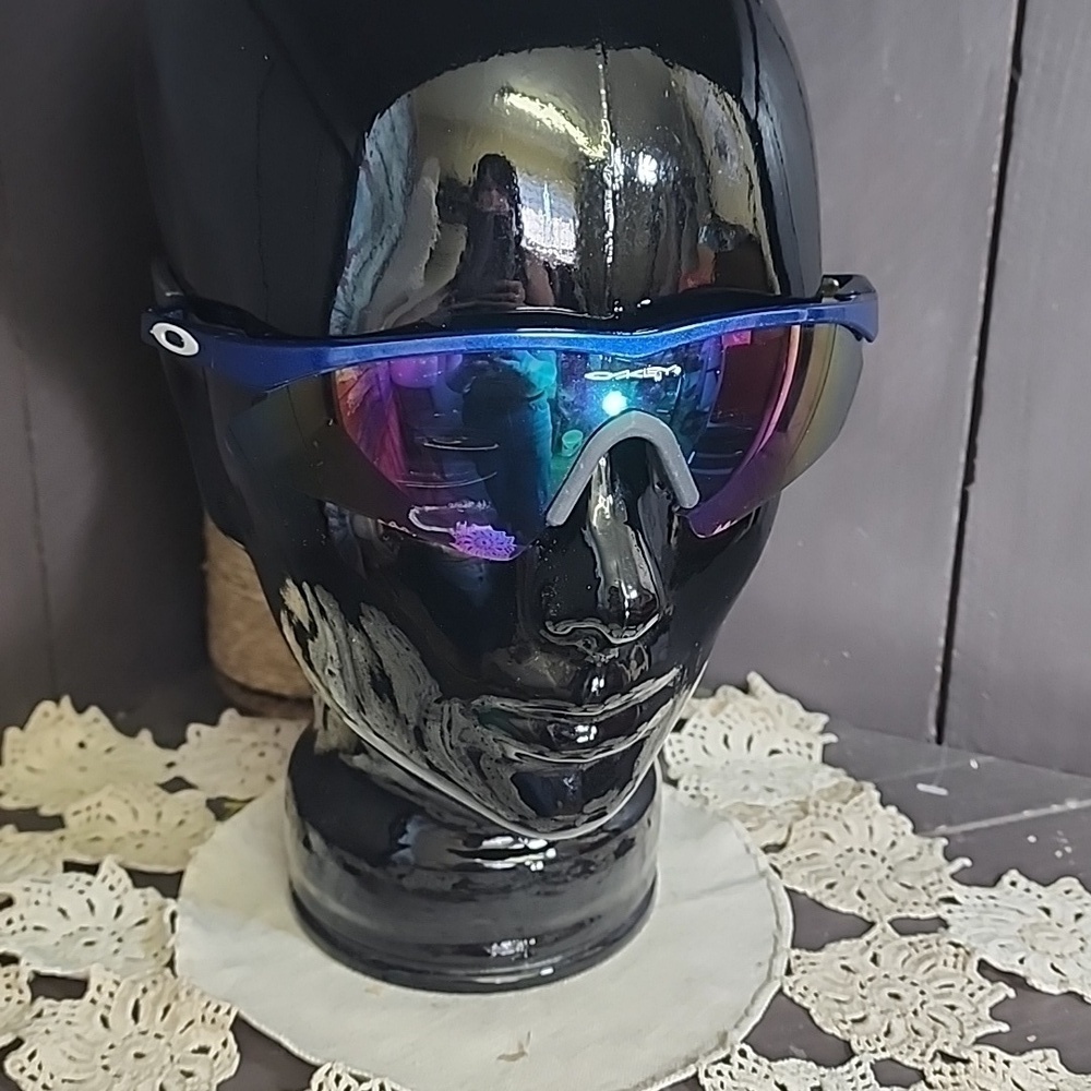 OKLEY SUNGLASSES